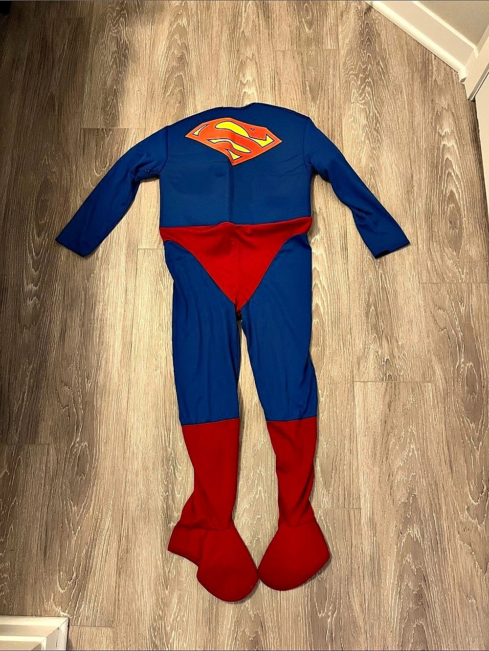 Rubie's Superman costume Superhero Costume in Blue & Red Size Medium (7-8)